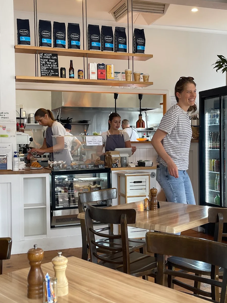 Vibe, Queenscliff General Store & Take Away