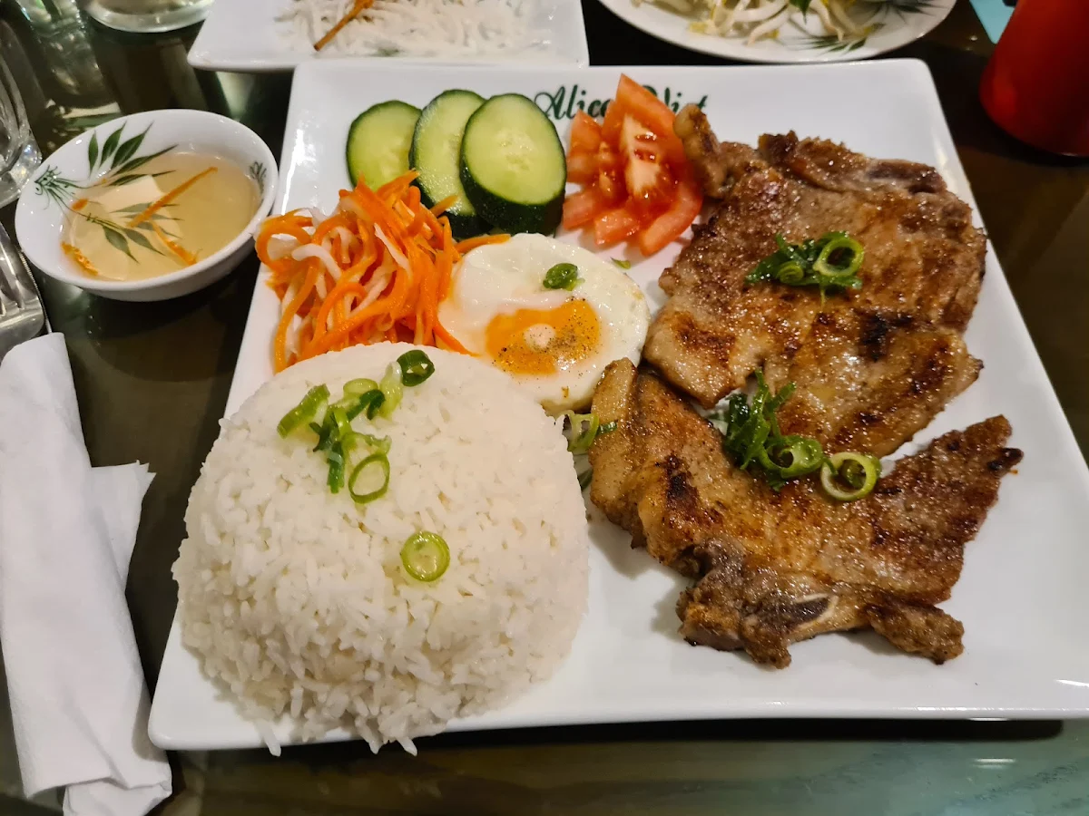 Food & drink, Alice Viet Restaurant