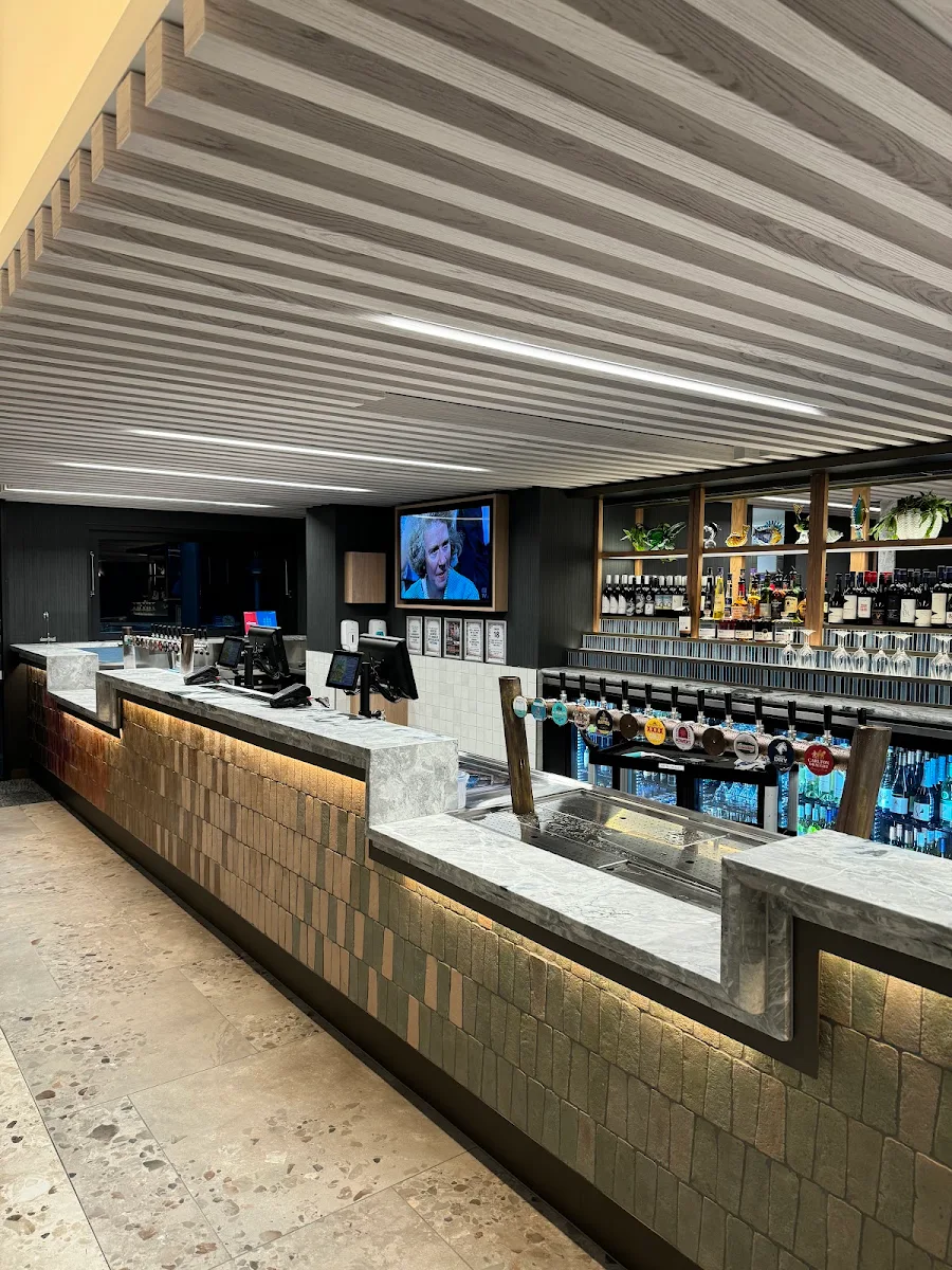 Vibe, Harbourview Restaurant