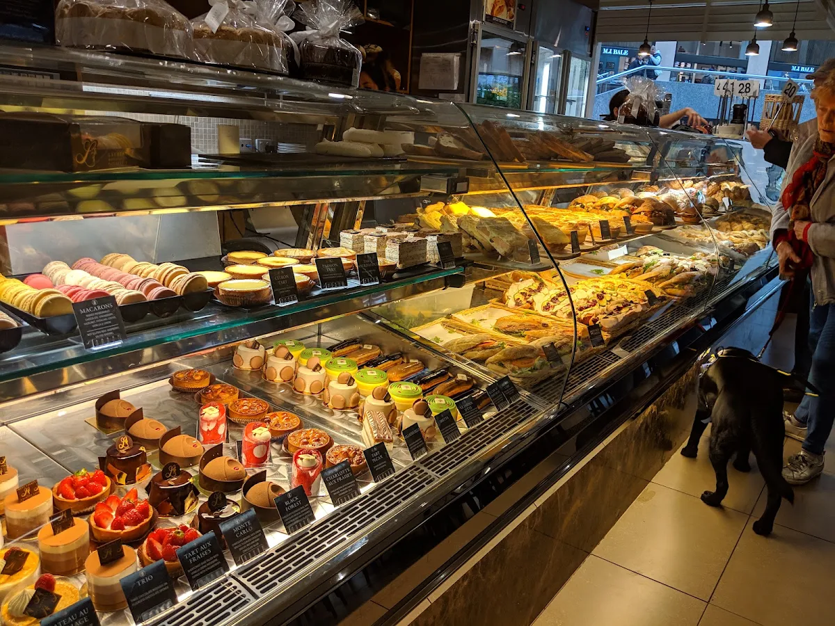 Vibe, Laurent Bakery Collins Place
