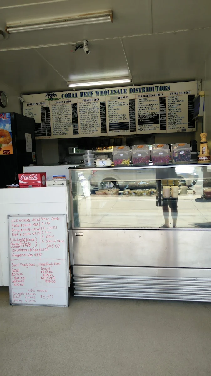 Vibe, Sandy's Fish Shop