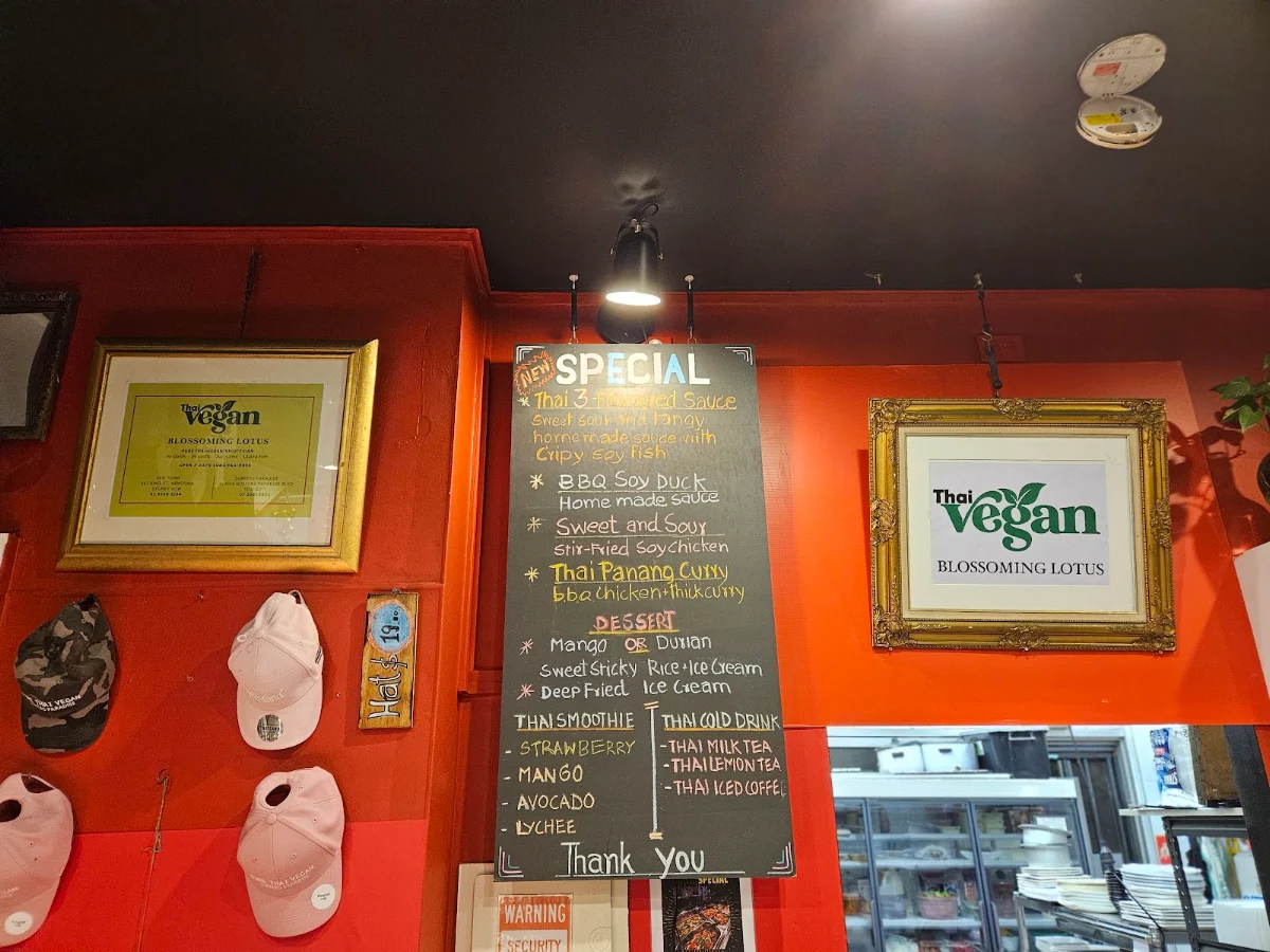 Menu, Blossoming Lotus