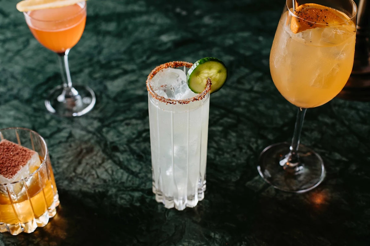 Food & drink, Dessous