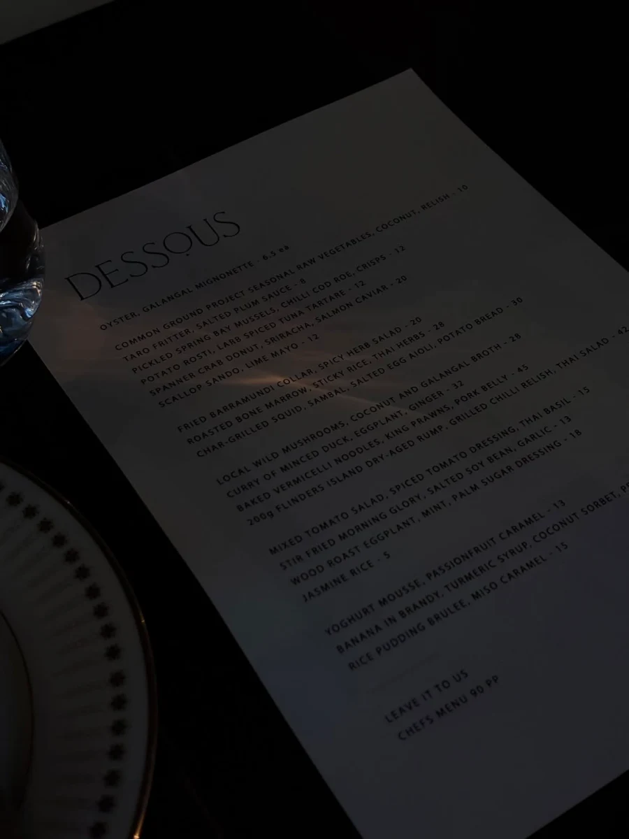 Menu, Dessous