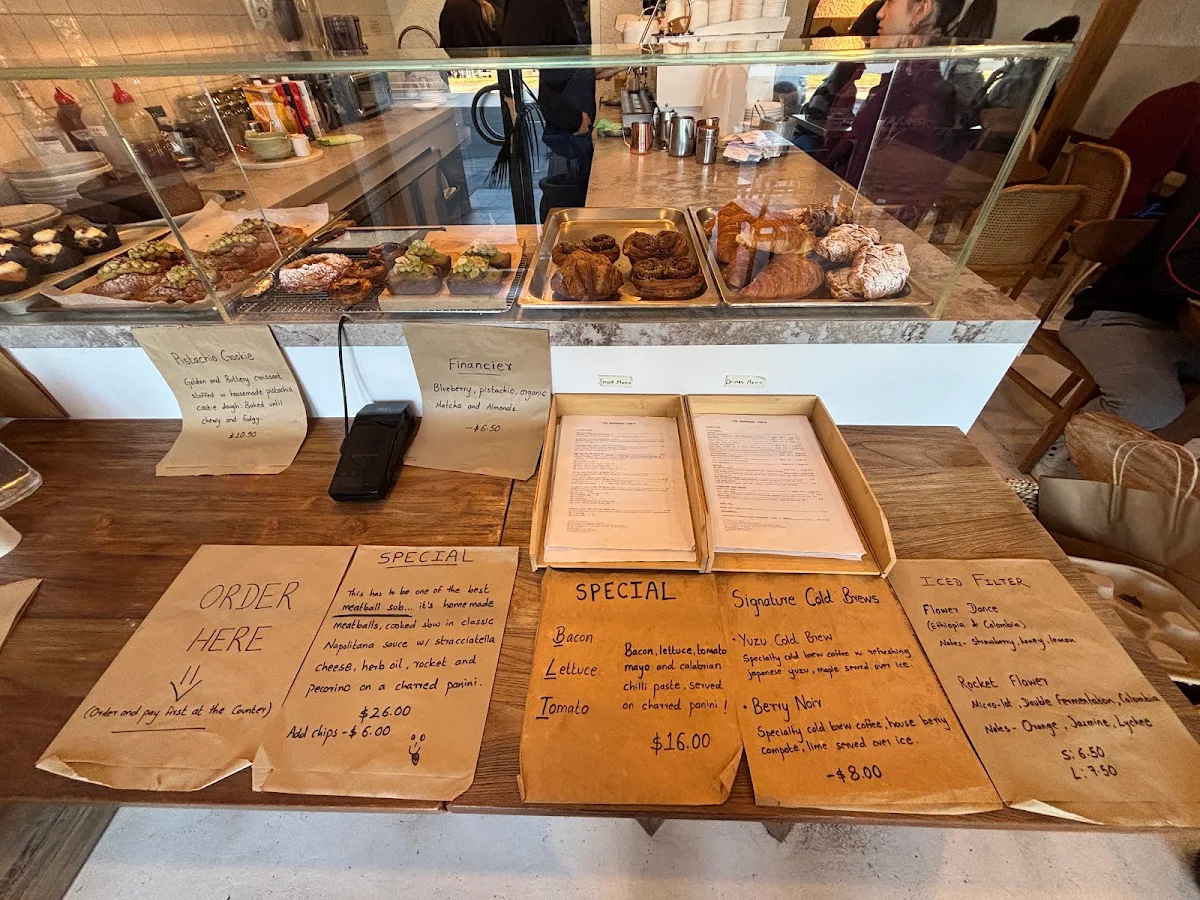 Vibe, The Borrowed Table