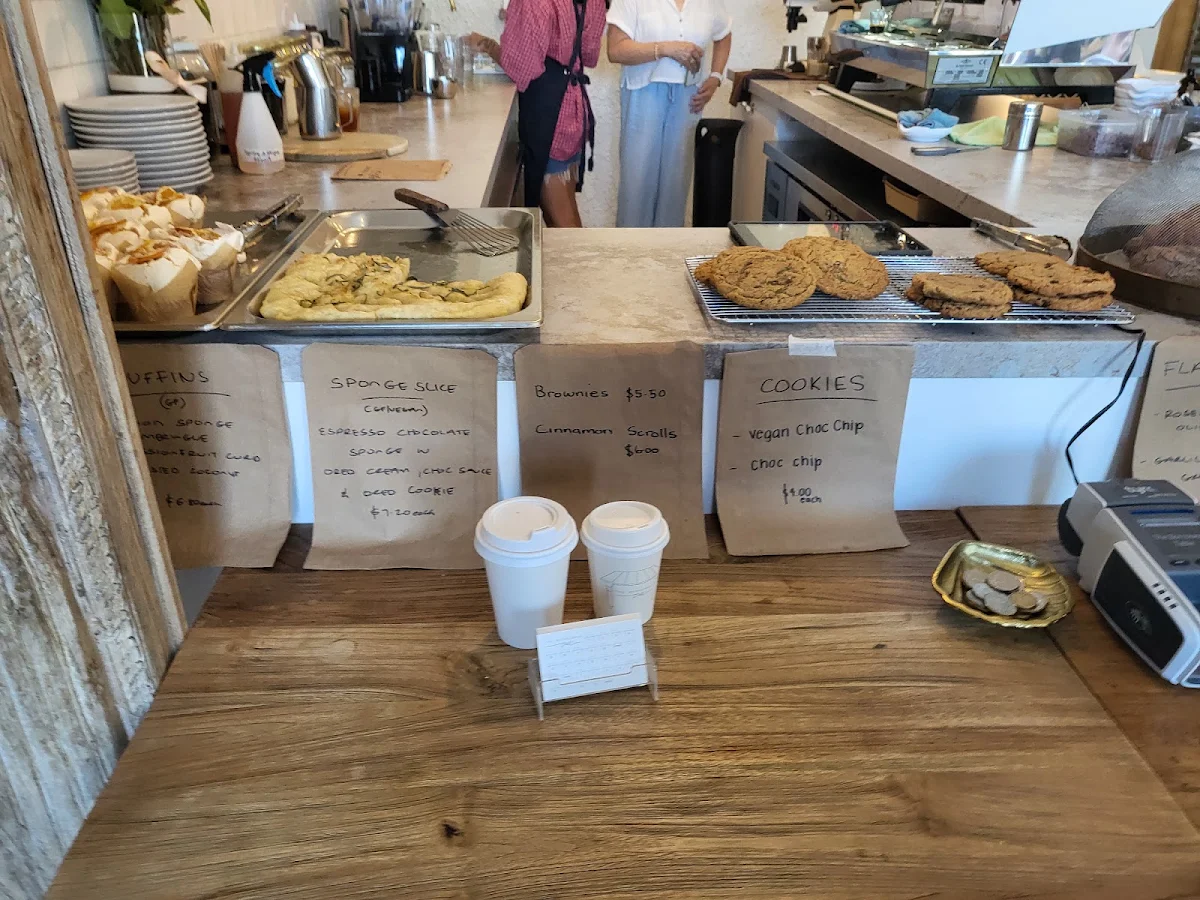 Vibe, The Borrowed Table