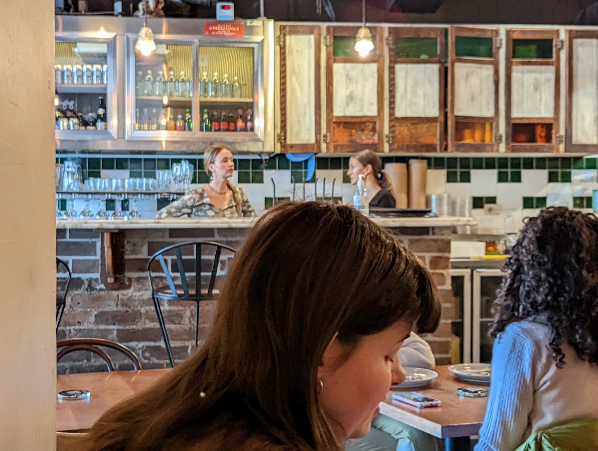 Vibe, Gigi Pizzeria