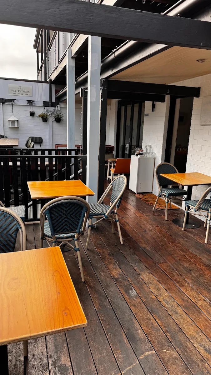 Vibe, Valley Bliss Eatery