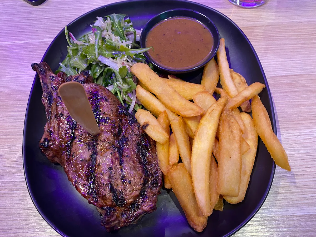 Food & drink, The Sporting Globe Bar & Grill Werribee