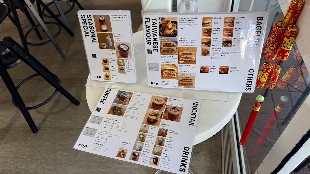 Menu, Hop Café
