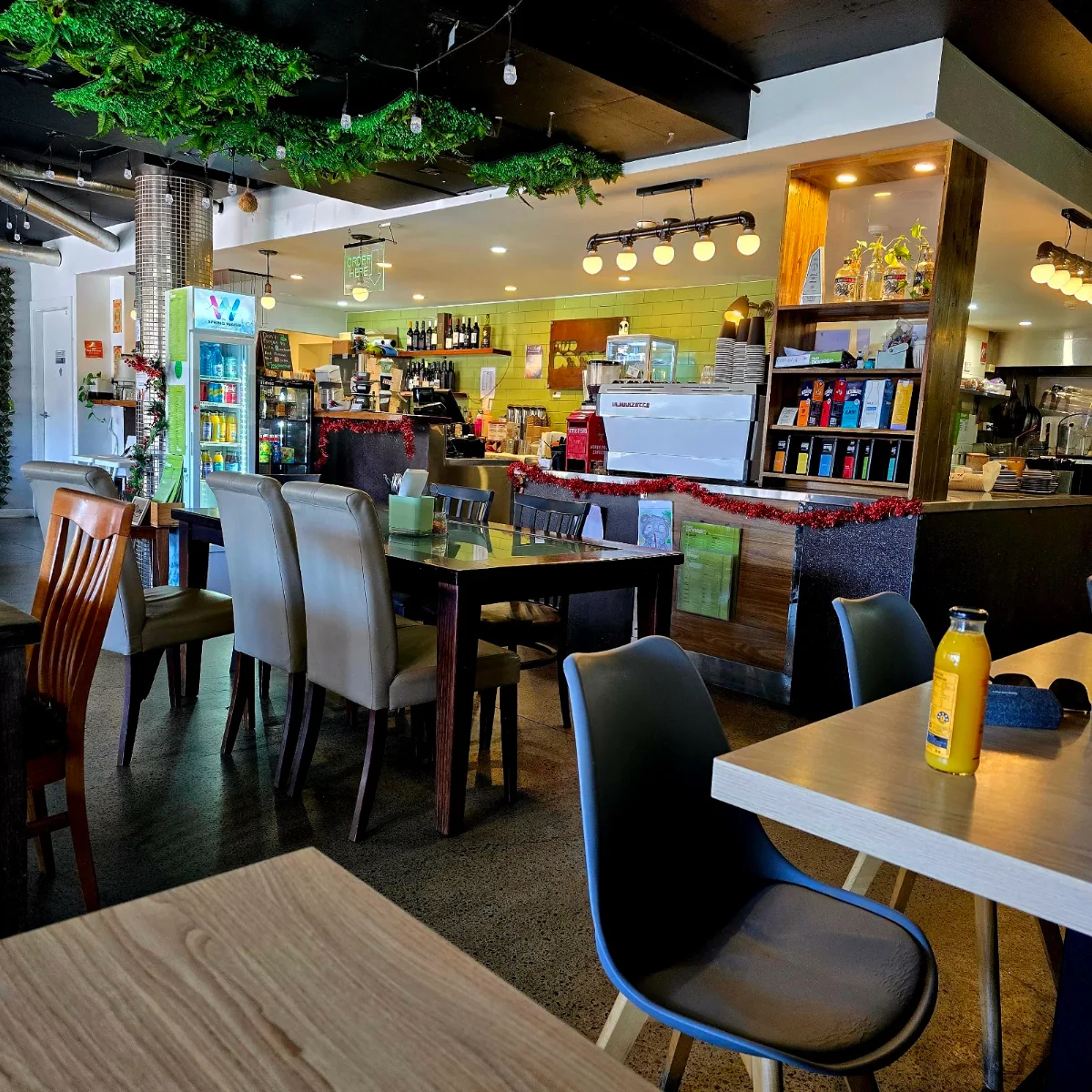 Vibe, Two Doors Up Cafe & Bar