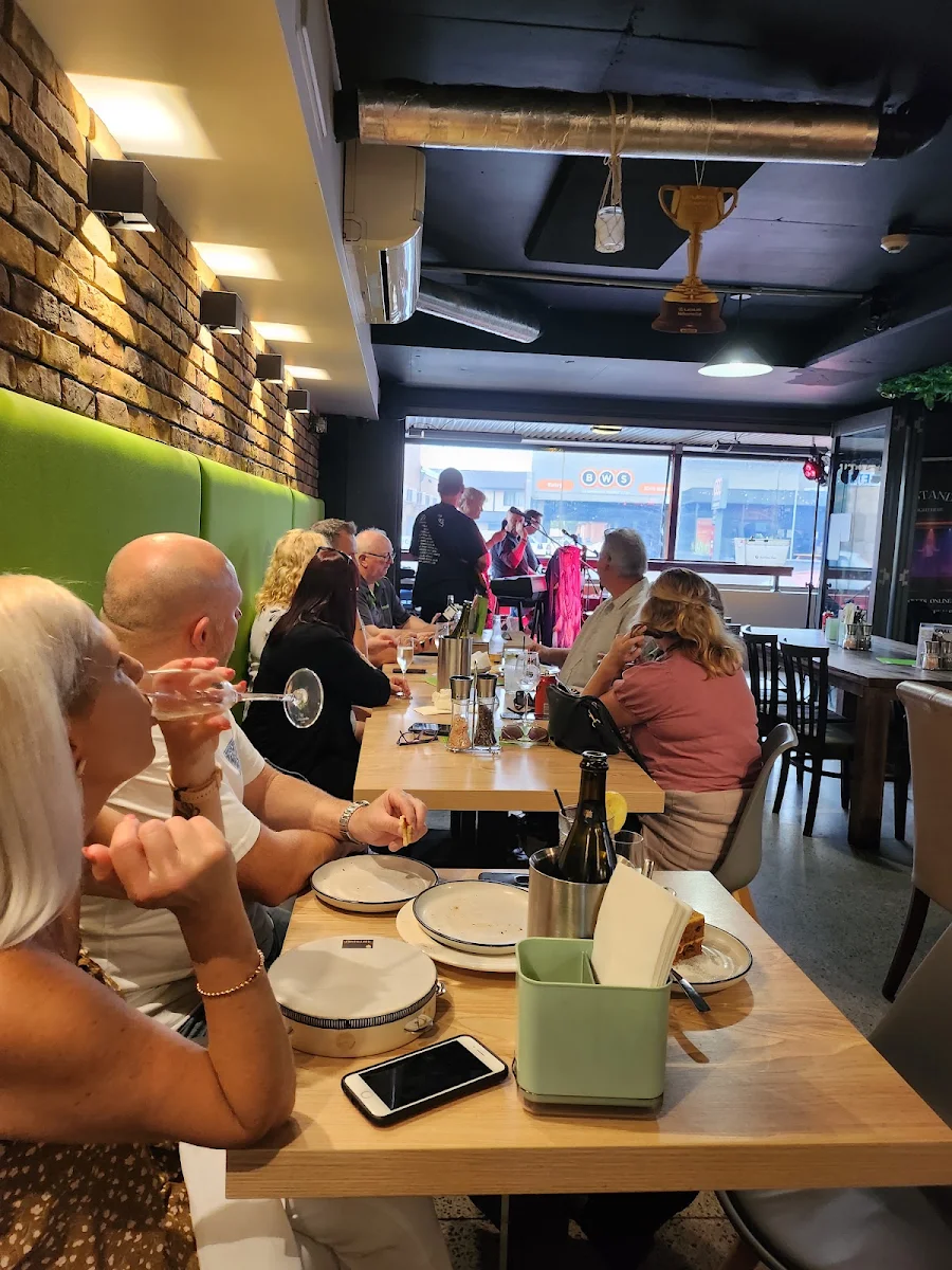Vibe, Two Doors Up Cafe & Bar