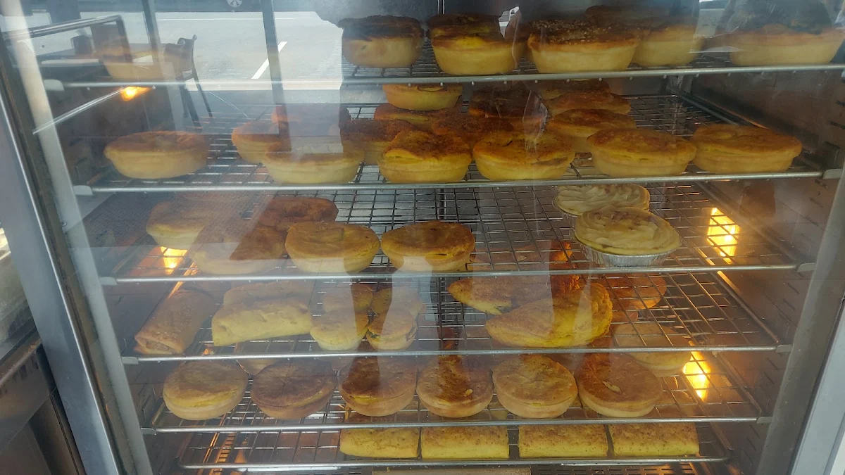 Vibe, Hebby's Bakery