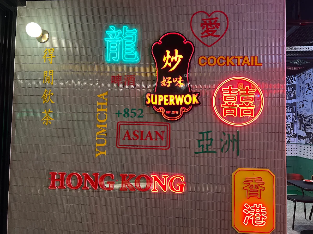 Menu, Superwok