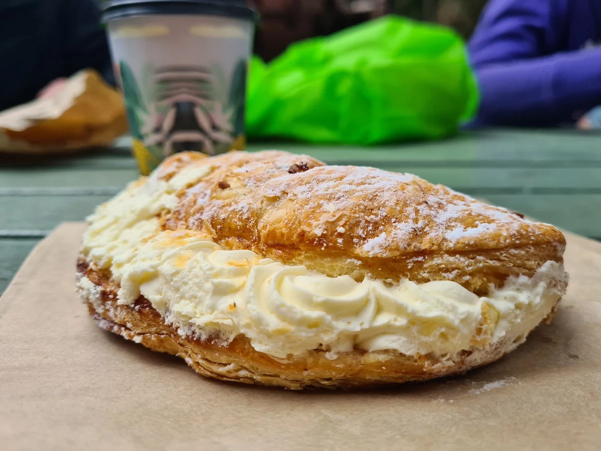 Food & drink, Uki Pies