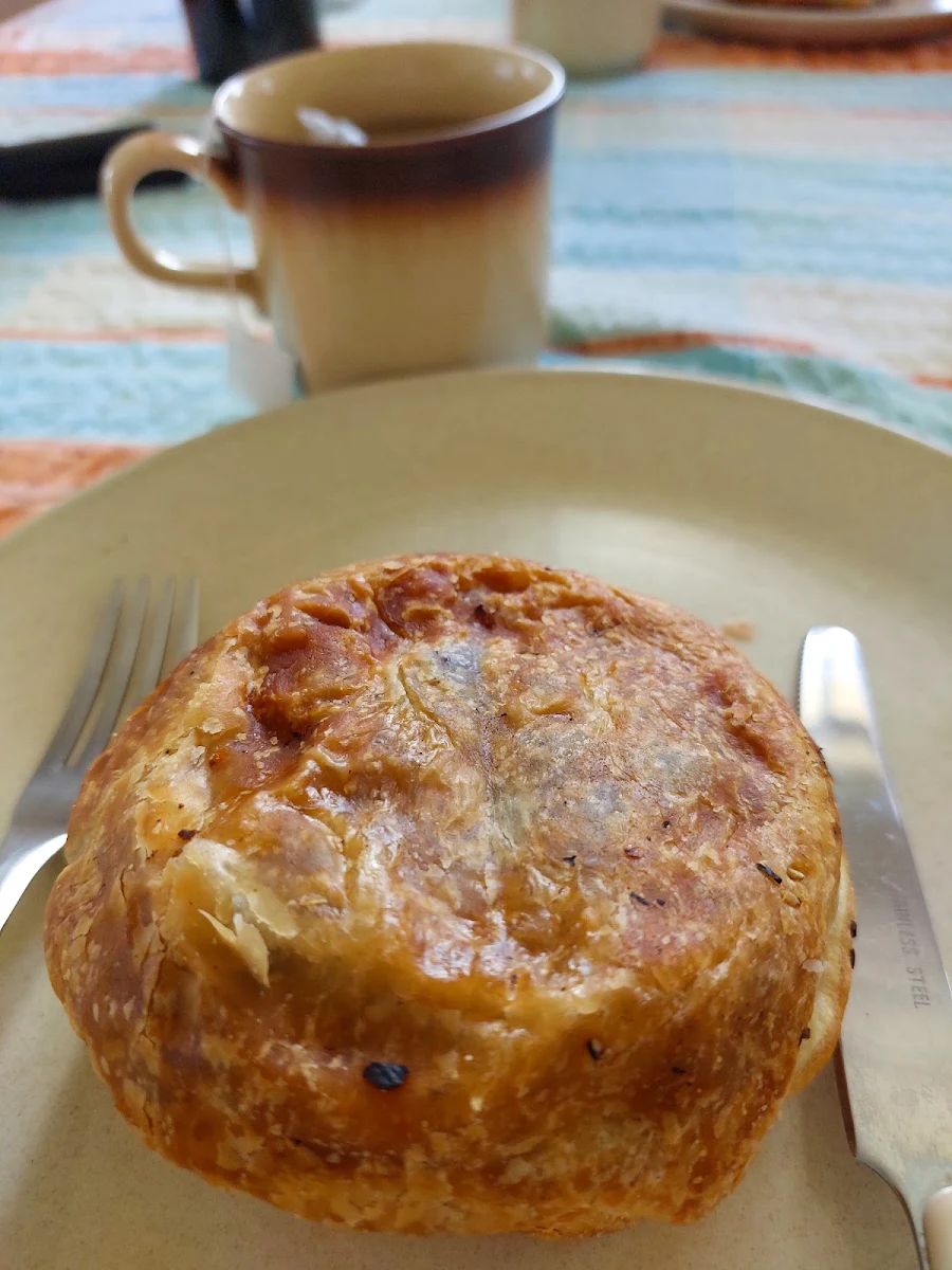 Food & drink, Uki Pies