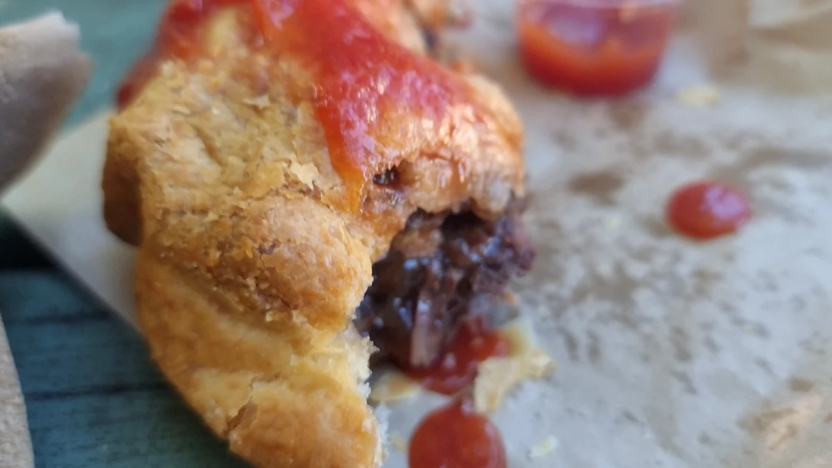 Food & drink, Uki Pies
