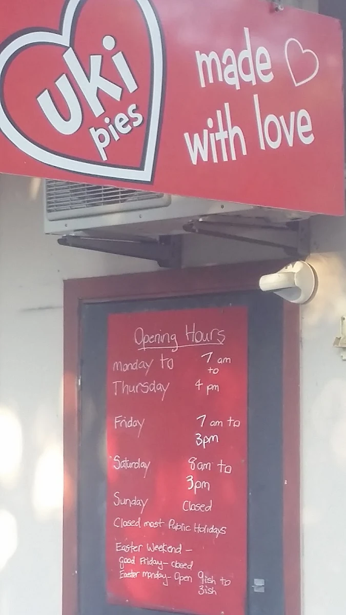 Menu, Uki Pies