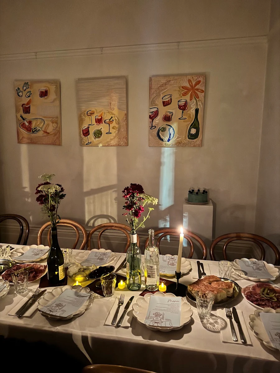 Food & drink, Gracie's Wine Room