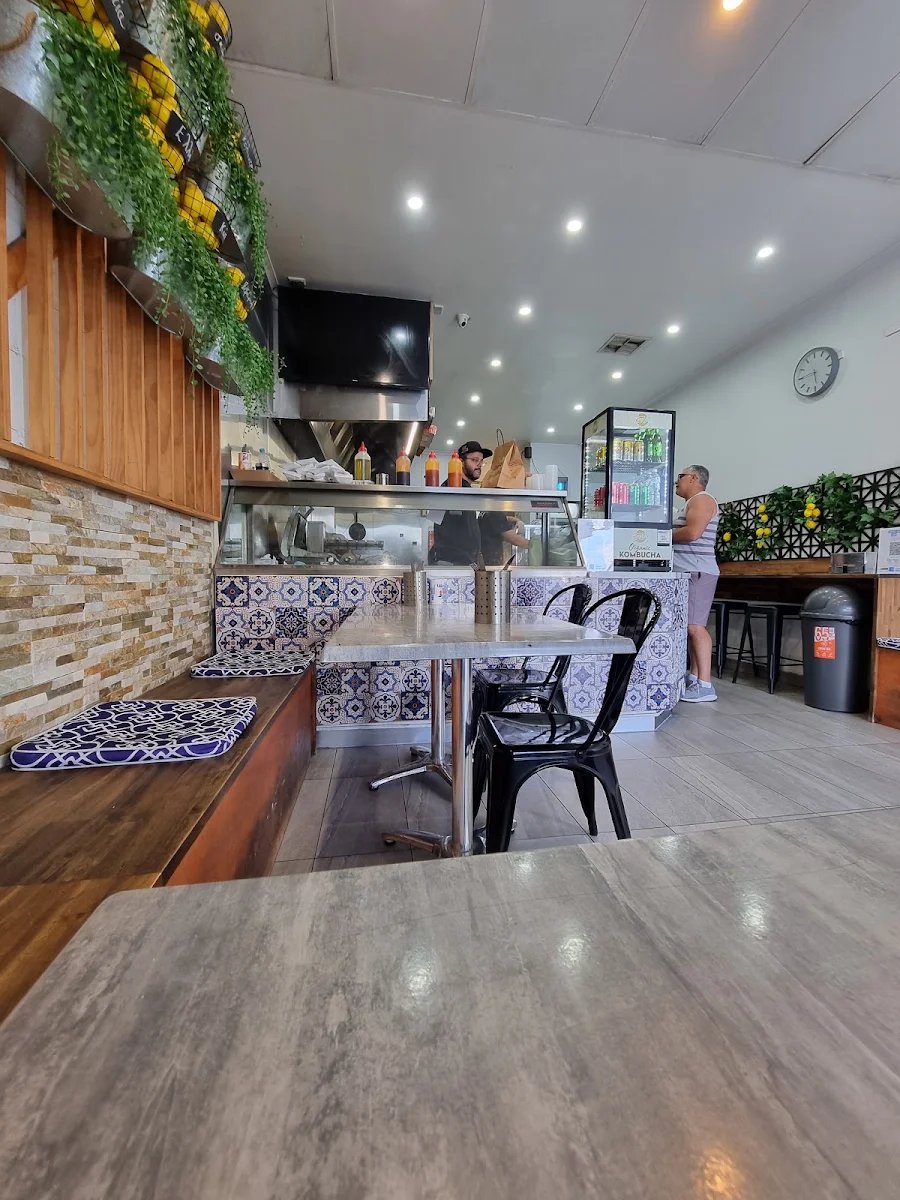 Vibe, Souvlaki and Kebab House