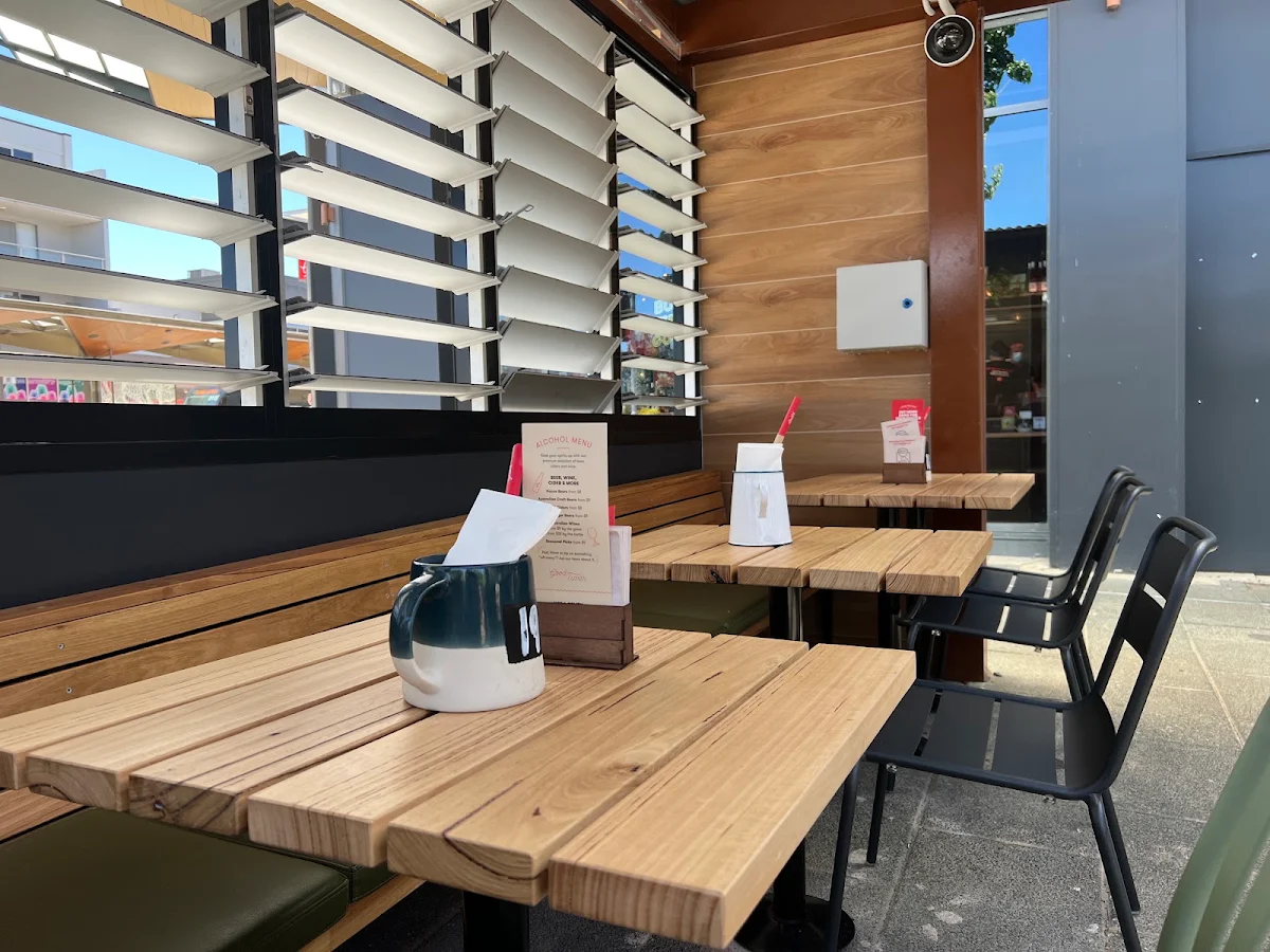 Vibe, Grill'd Burgers - Gungahlin