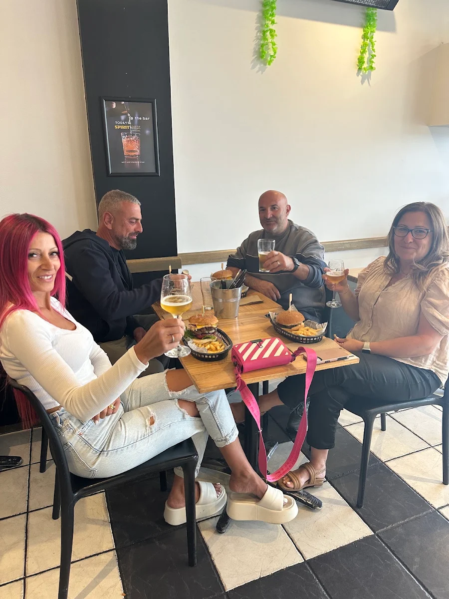Vibe, B110 Restaurant And Bar Rye
