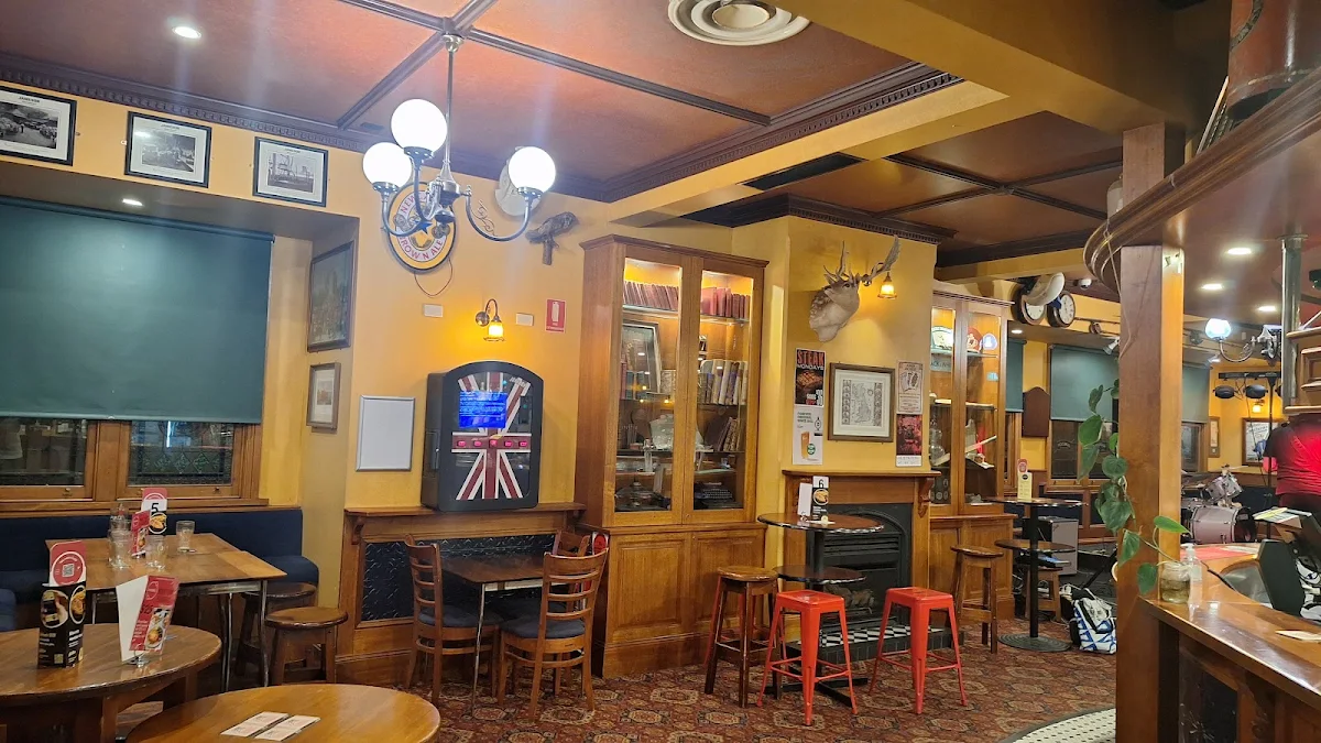 Vibe, The Rat & Parrot Bar