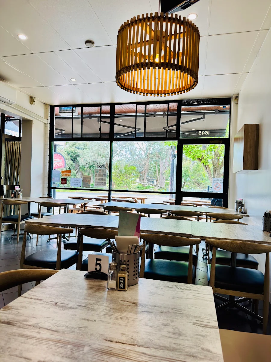 Vibe, La Porchetta | Best Italian Restaurant in Rosebud