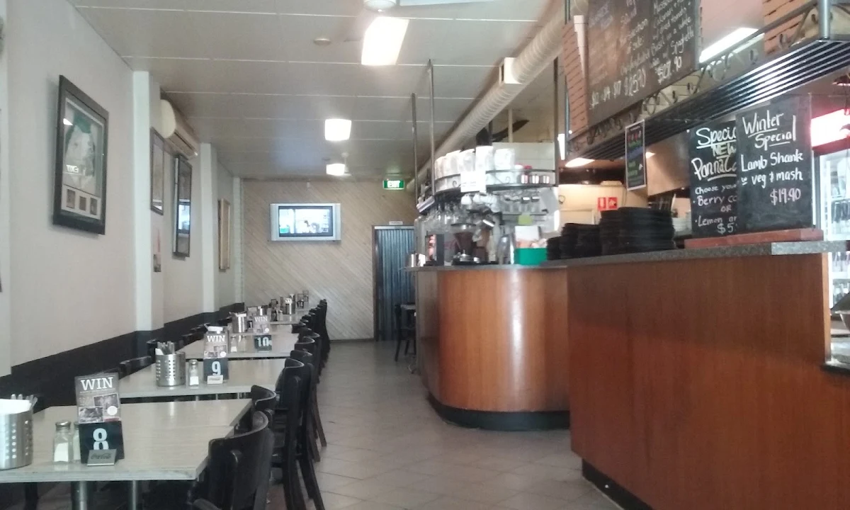 Vibe, La Porchetta | Best Italian Restaurant in Rosebud