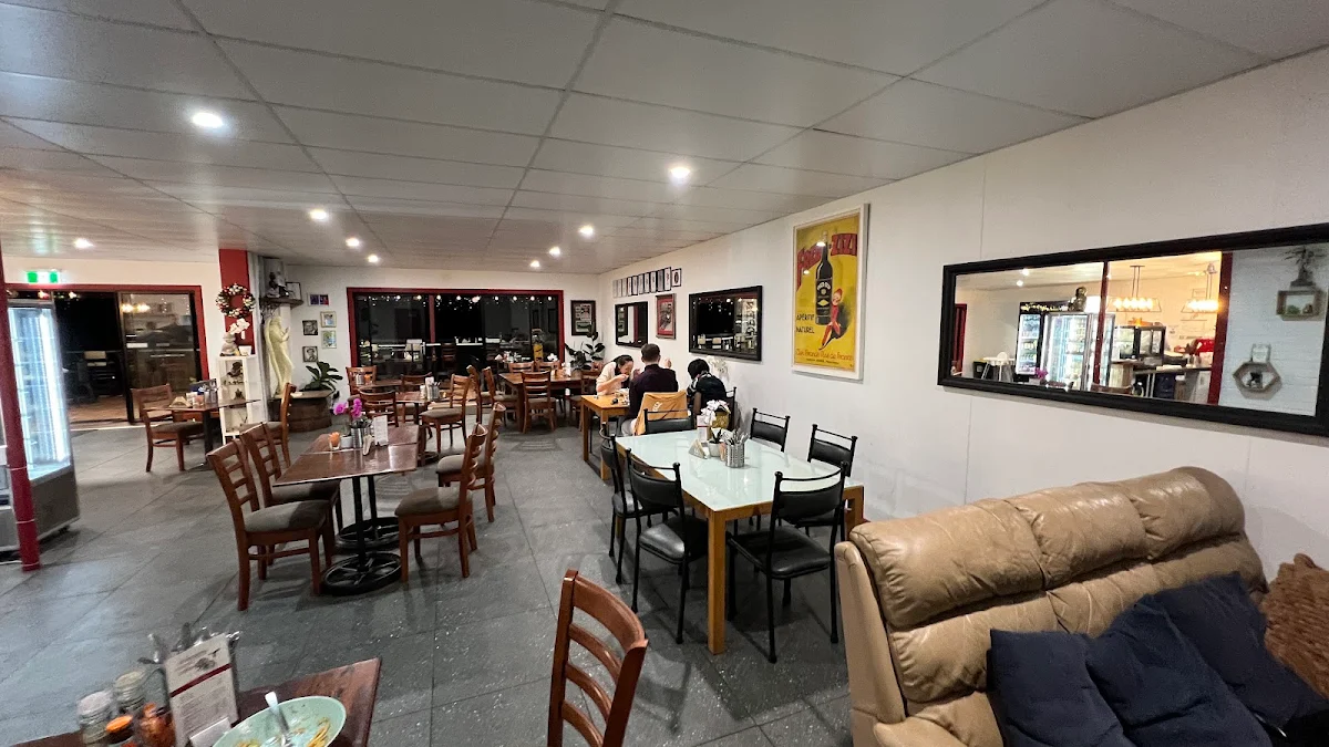 Vibe, Philippine Magic Cafe Walpole
