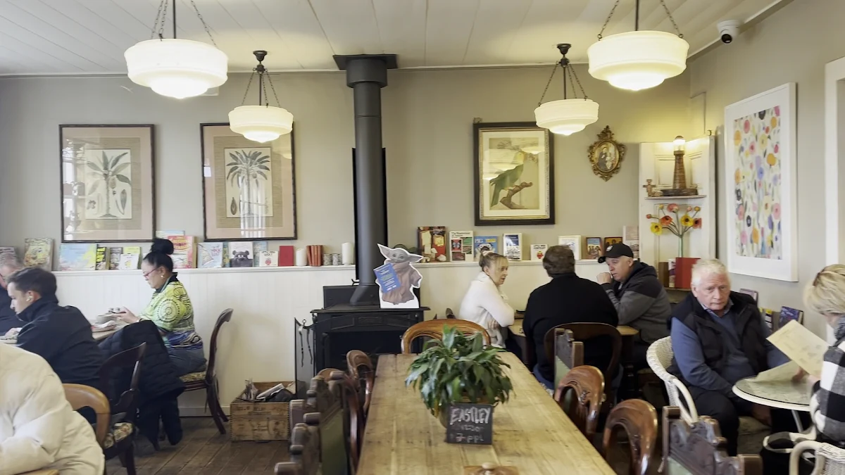 Vibe, Czegs' Richmond