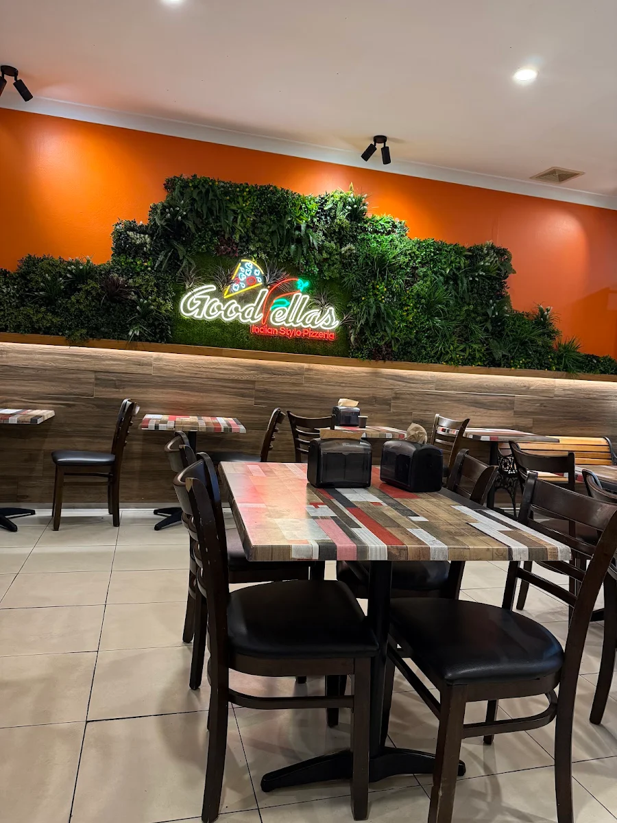 Vibe, Stavy’s pizzeria Blacktown by goodfellas