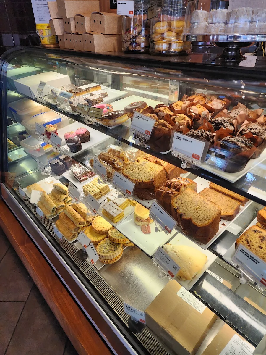 Vibe, Gloria Jean's Woodcroft