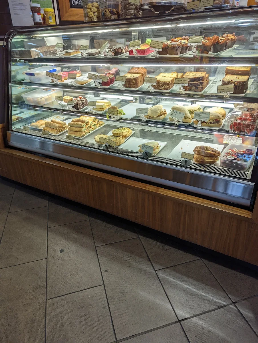 Vibe, Gloria Jean's Woodcroft
