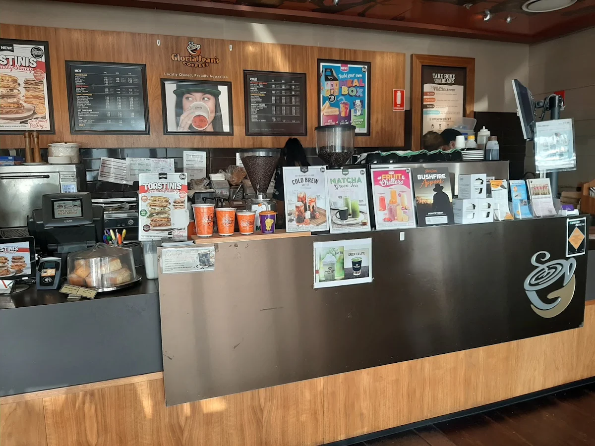 Vibe, Gloria Jean's Woodcroft