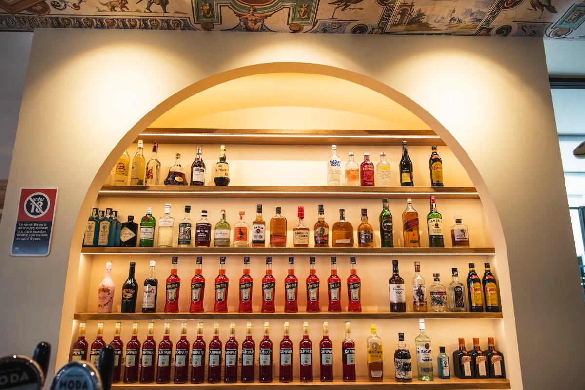 Vibe, AVIDO RISTORANTE