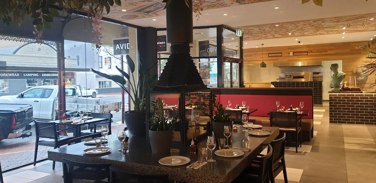 Vibe, AVIDO RISTORANTE