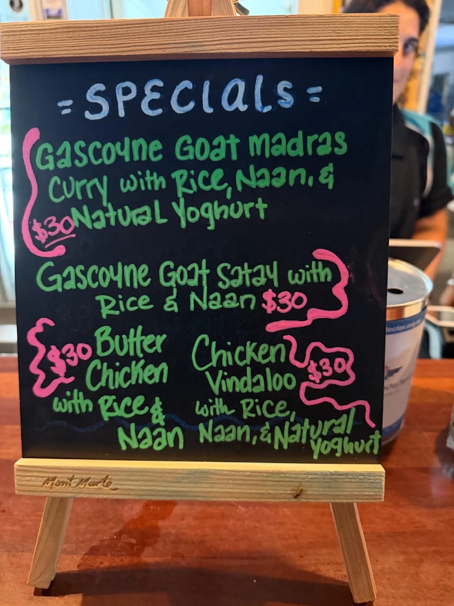Menu, The Junction Pub & Tourist Park