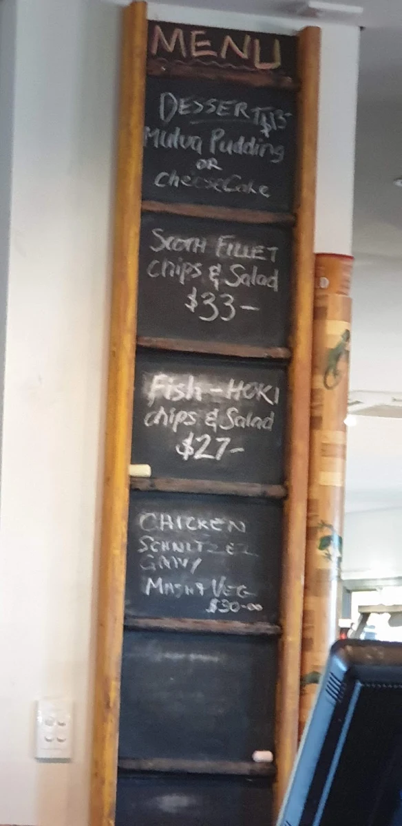 Menu, The Junction Pub & Tourist Park
