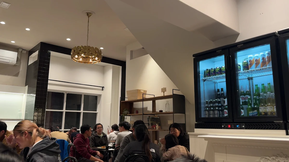 Vibe, Cha Cha Dessert Bar