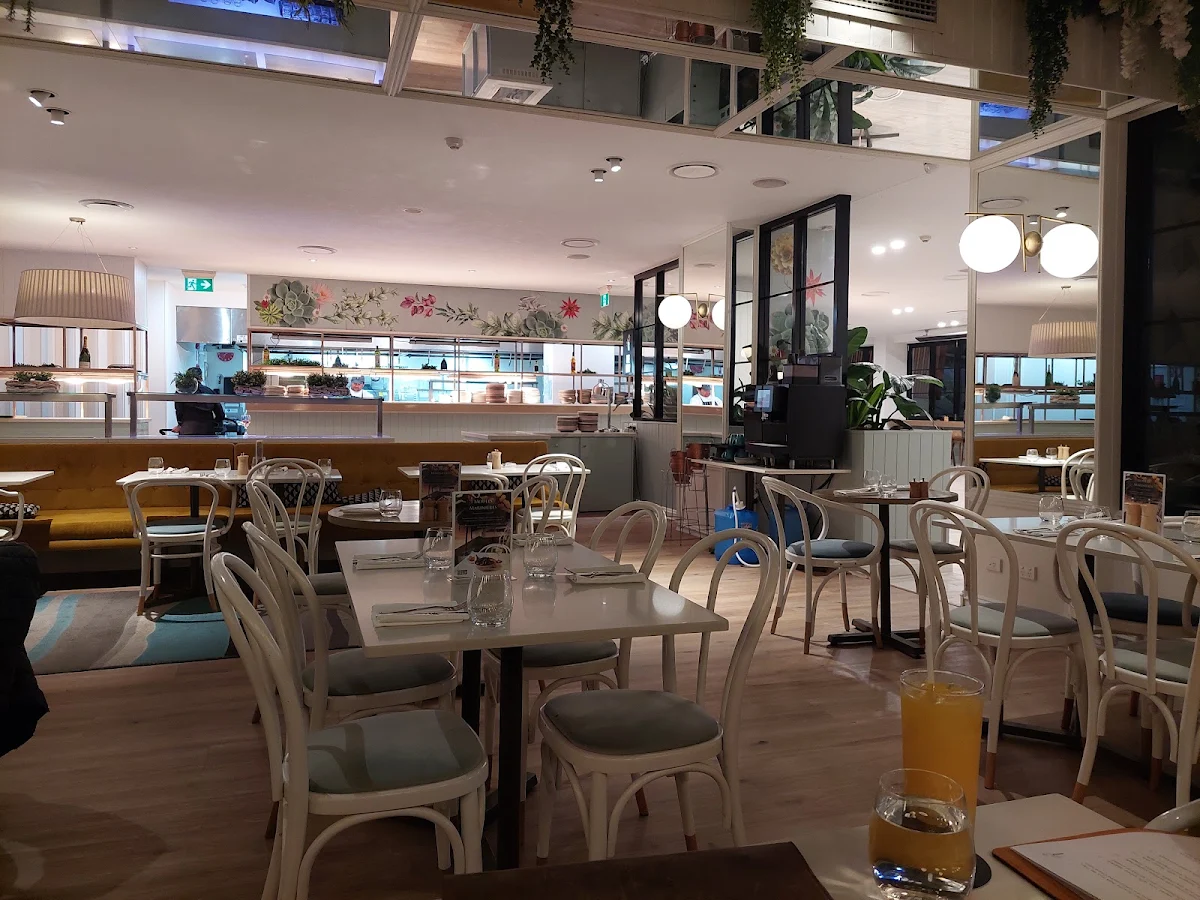 Vibe, Goldfinch Restaurant and Street Cafe