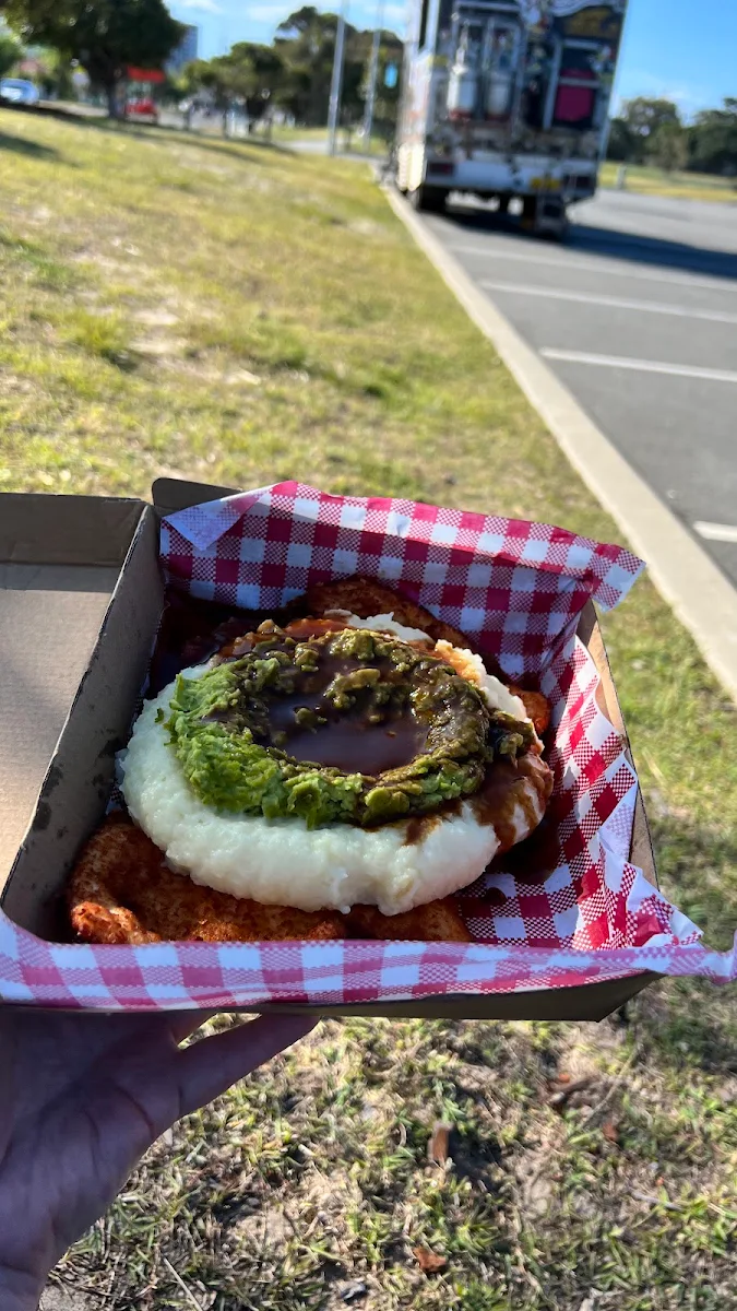 Food & drink, Wholly Schnit Food Truck