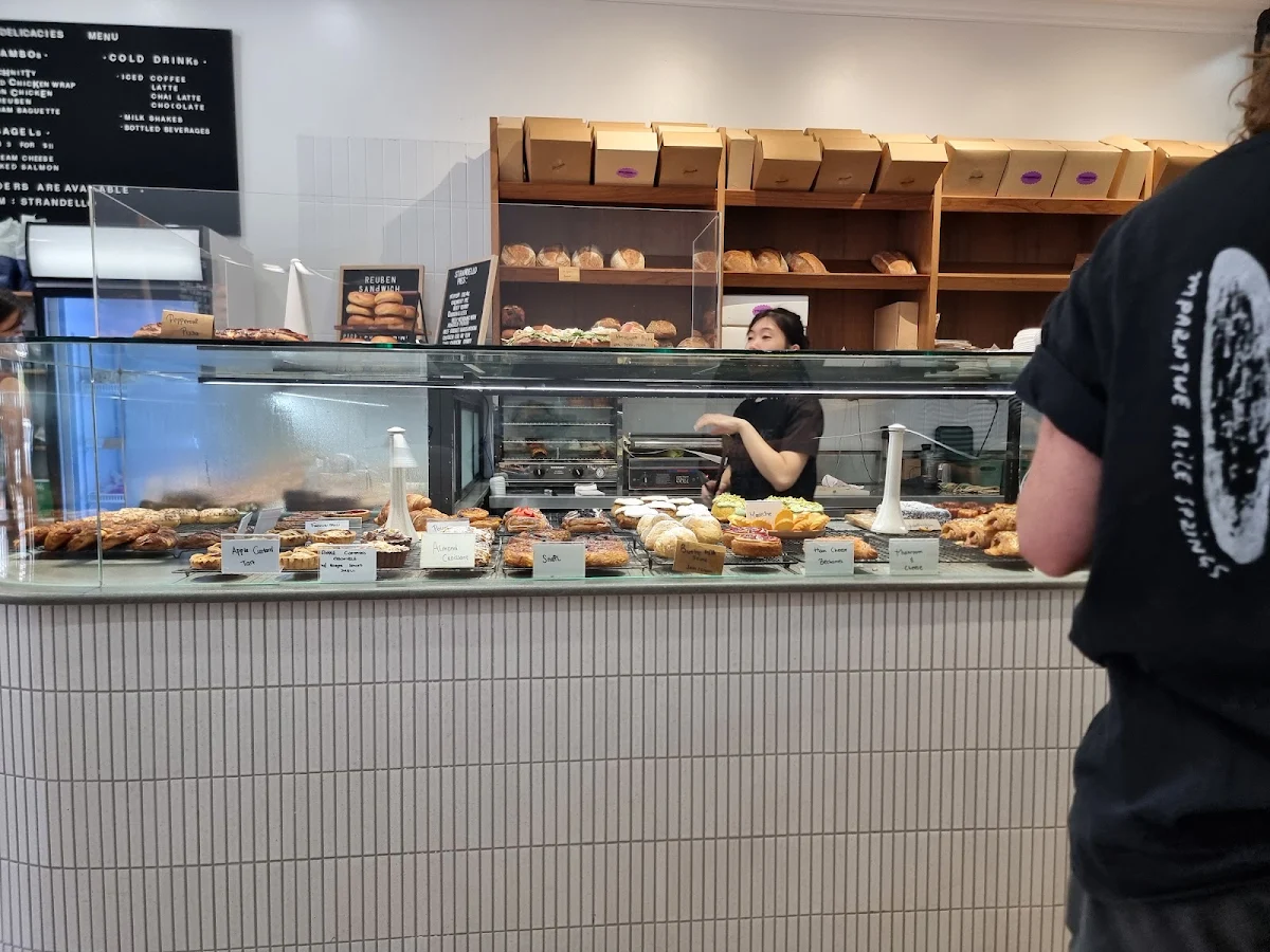 Vibe, Strandello Croydon