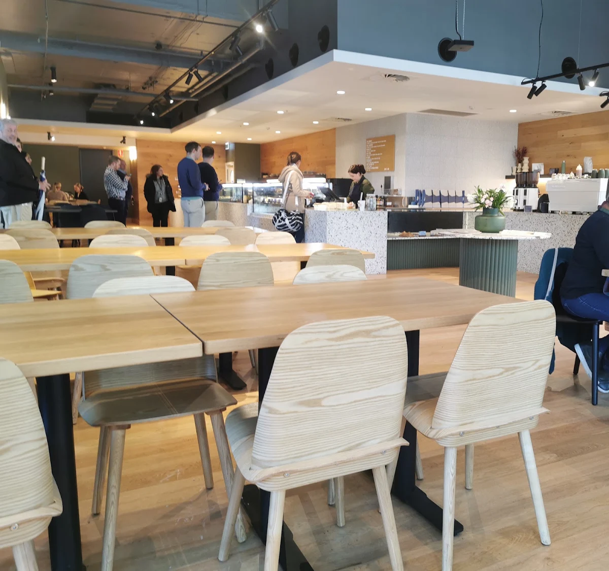 Vibe, Capital Eatery Civic