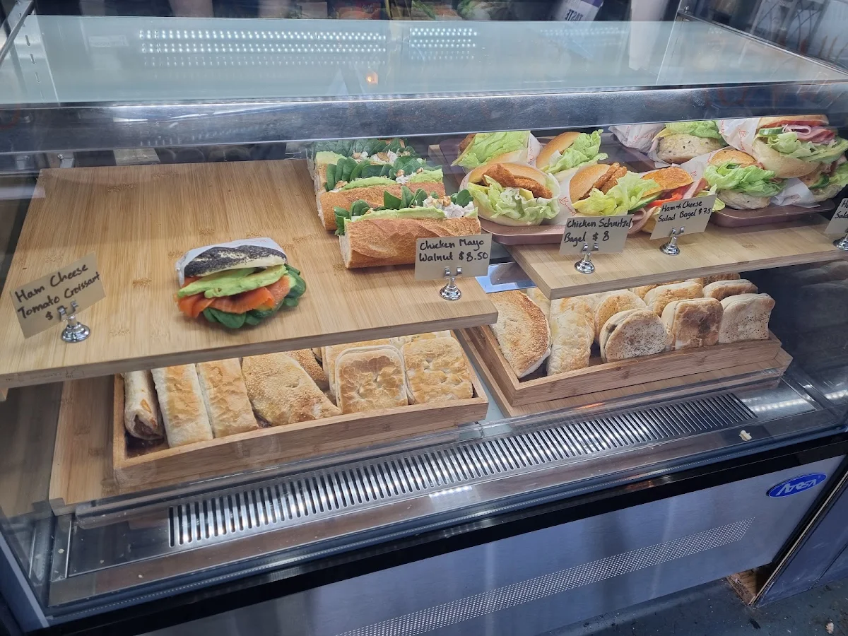 Vibe, Bread Wise Ivanhoe