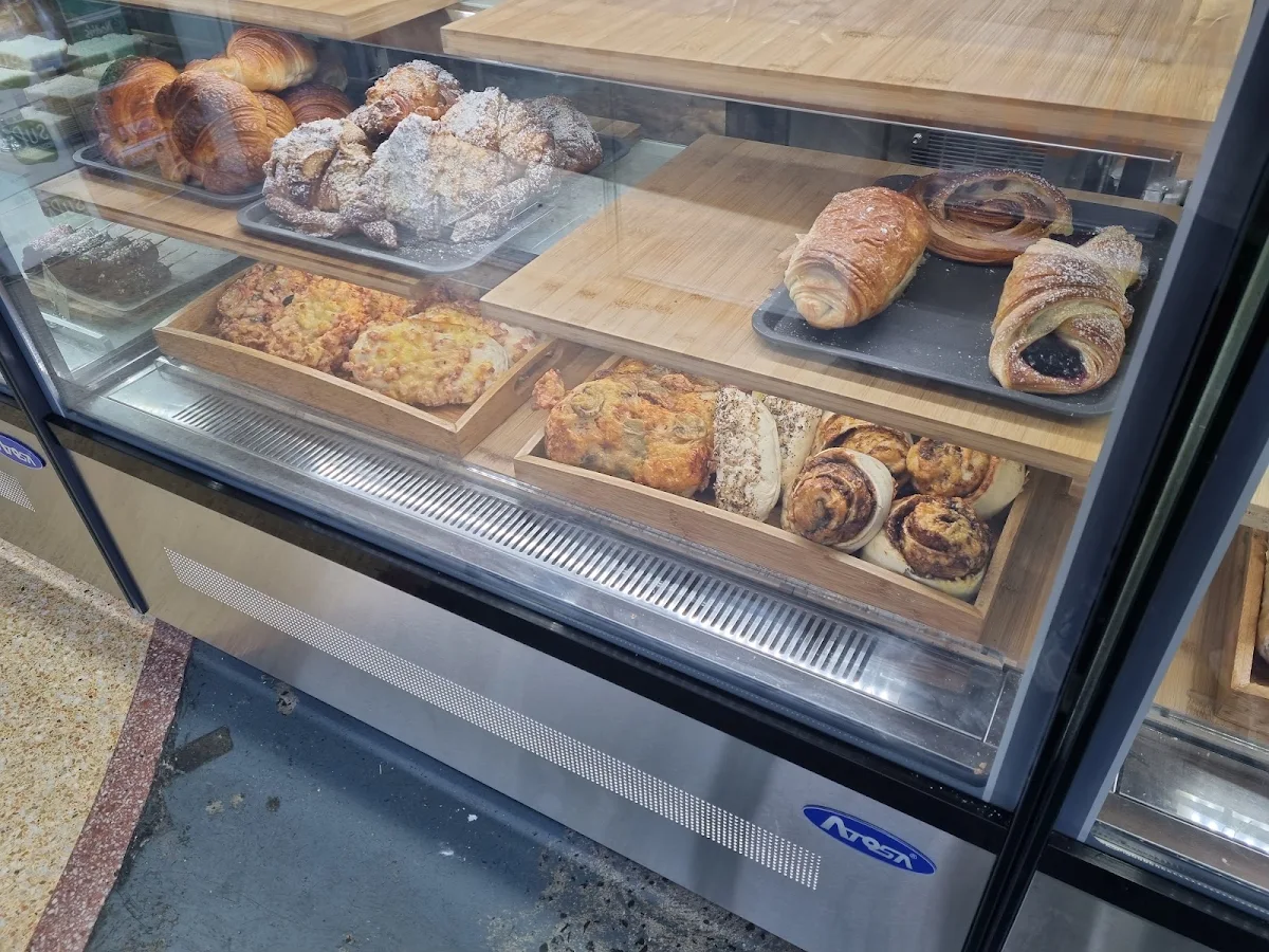 Vibe, Bread Wise Ivanhoe