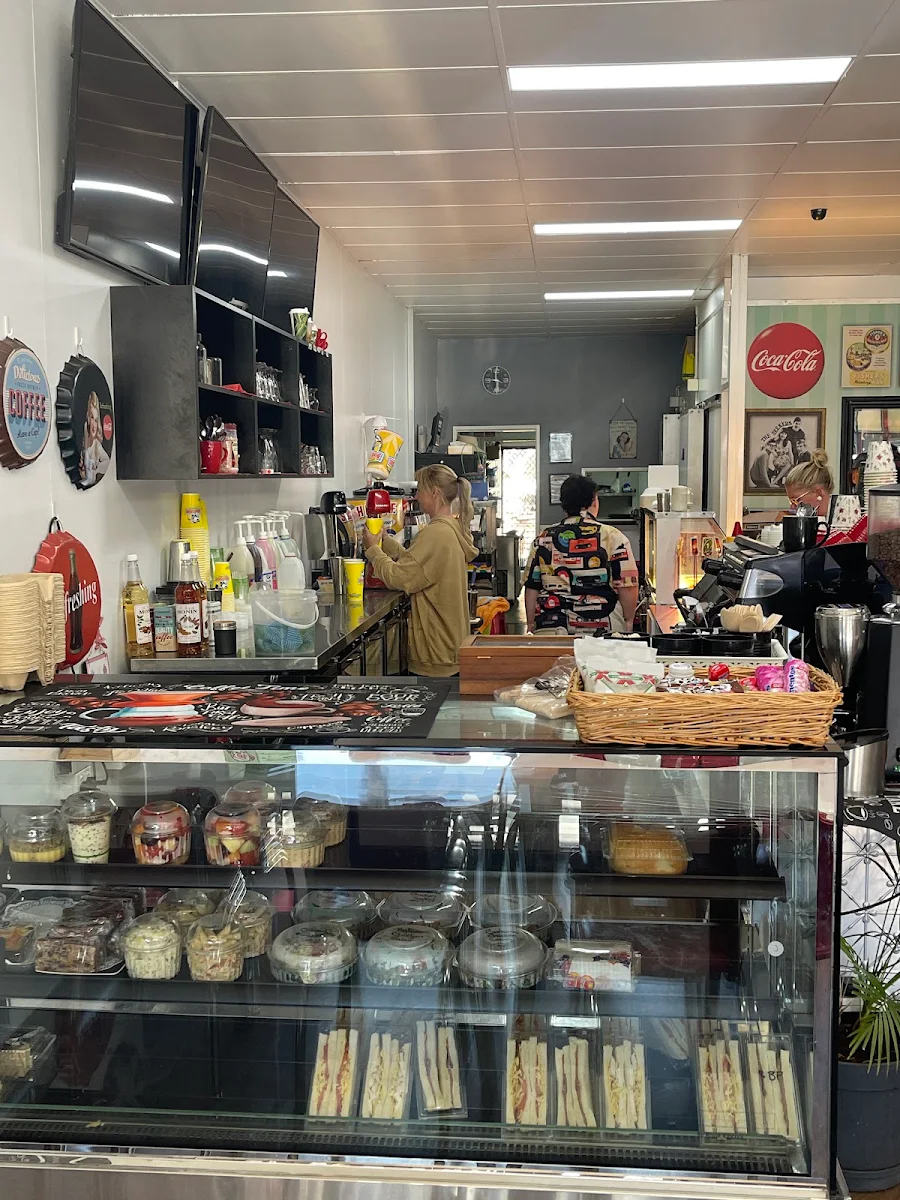 Vibe, Darcy's Diner