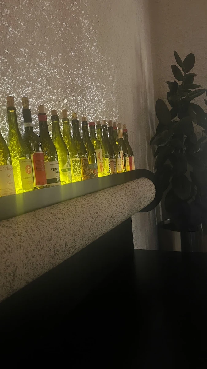 Vibe, Casa Perth