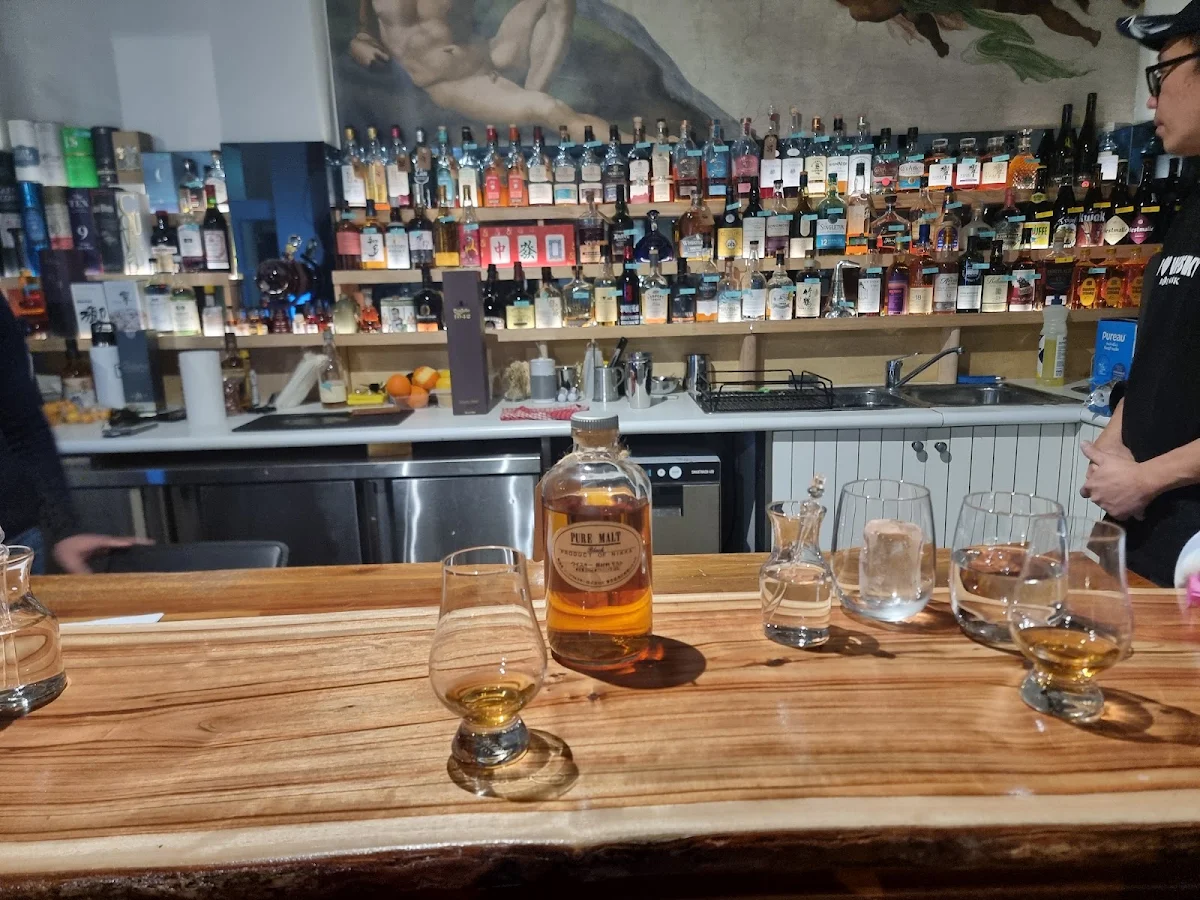 Vibe, The Whisky Gallery & Bar