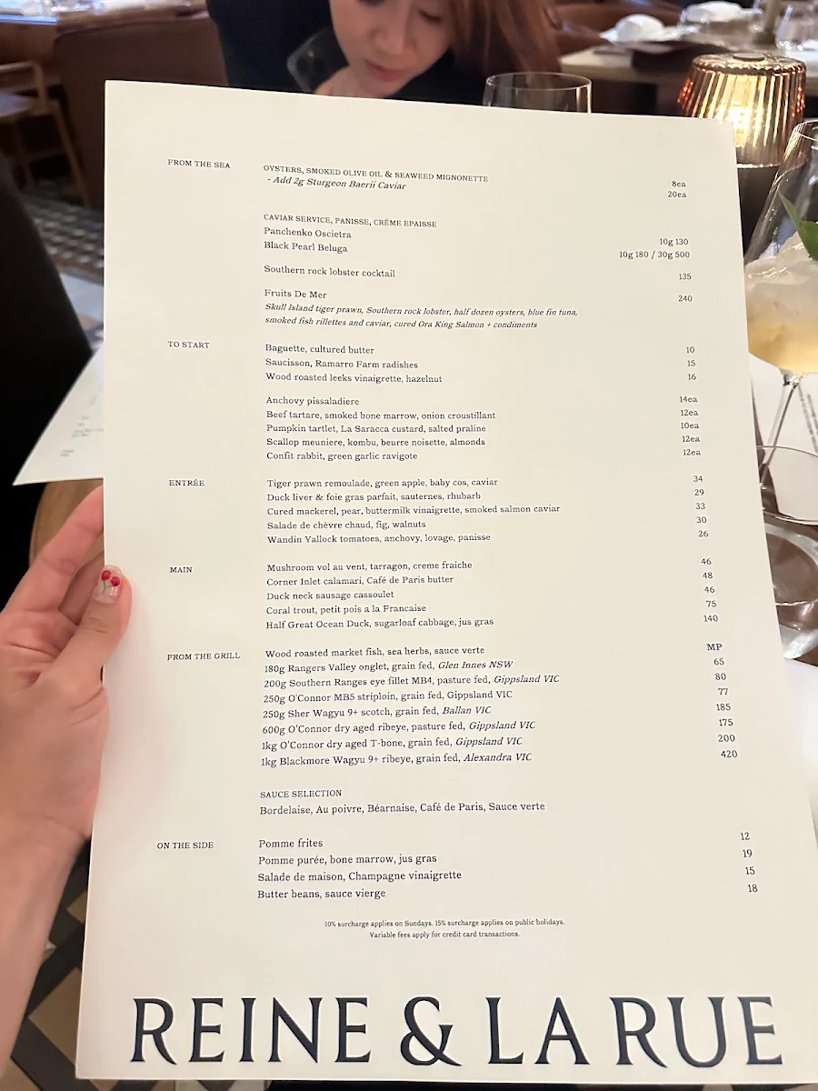 Menu, Reine & La Rue